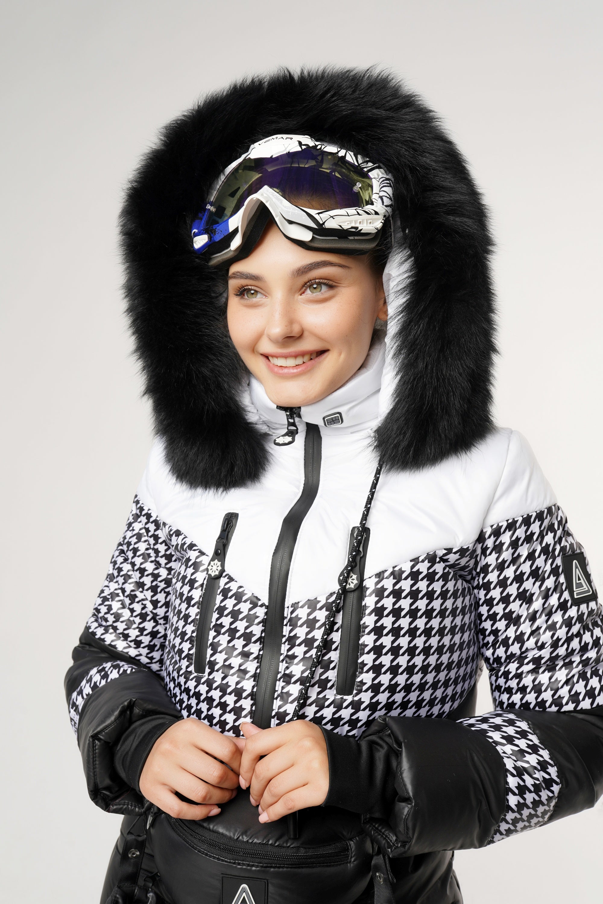 Зимовий комбінезон з сумкою та рукавицями А7 - Чорний