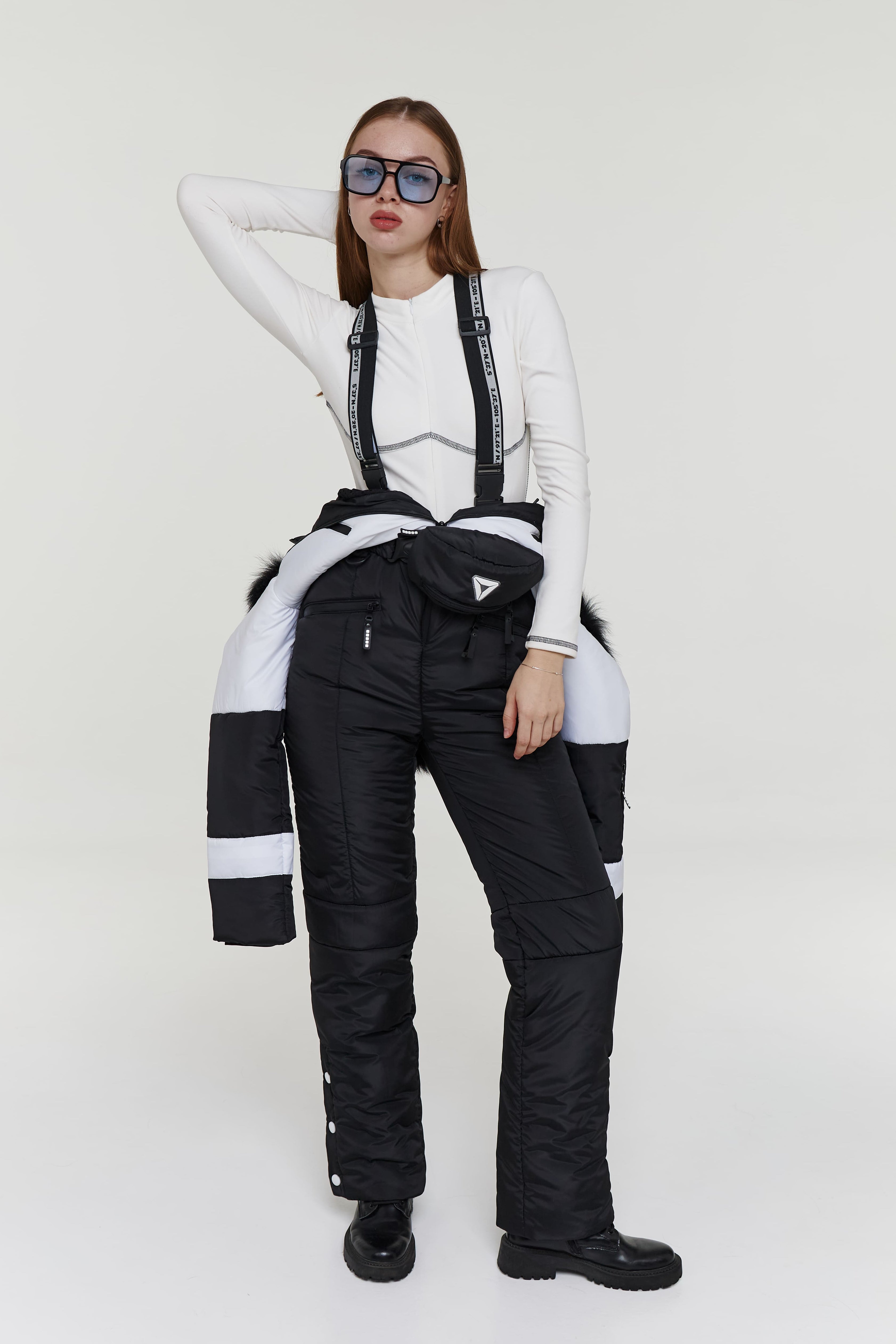 Зимовий комбінезон з сумкою А7 - Чорний