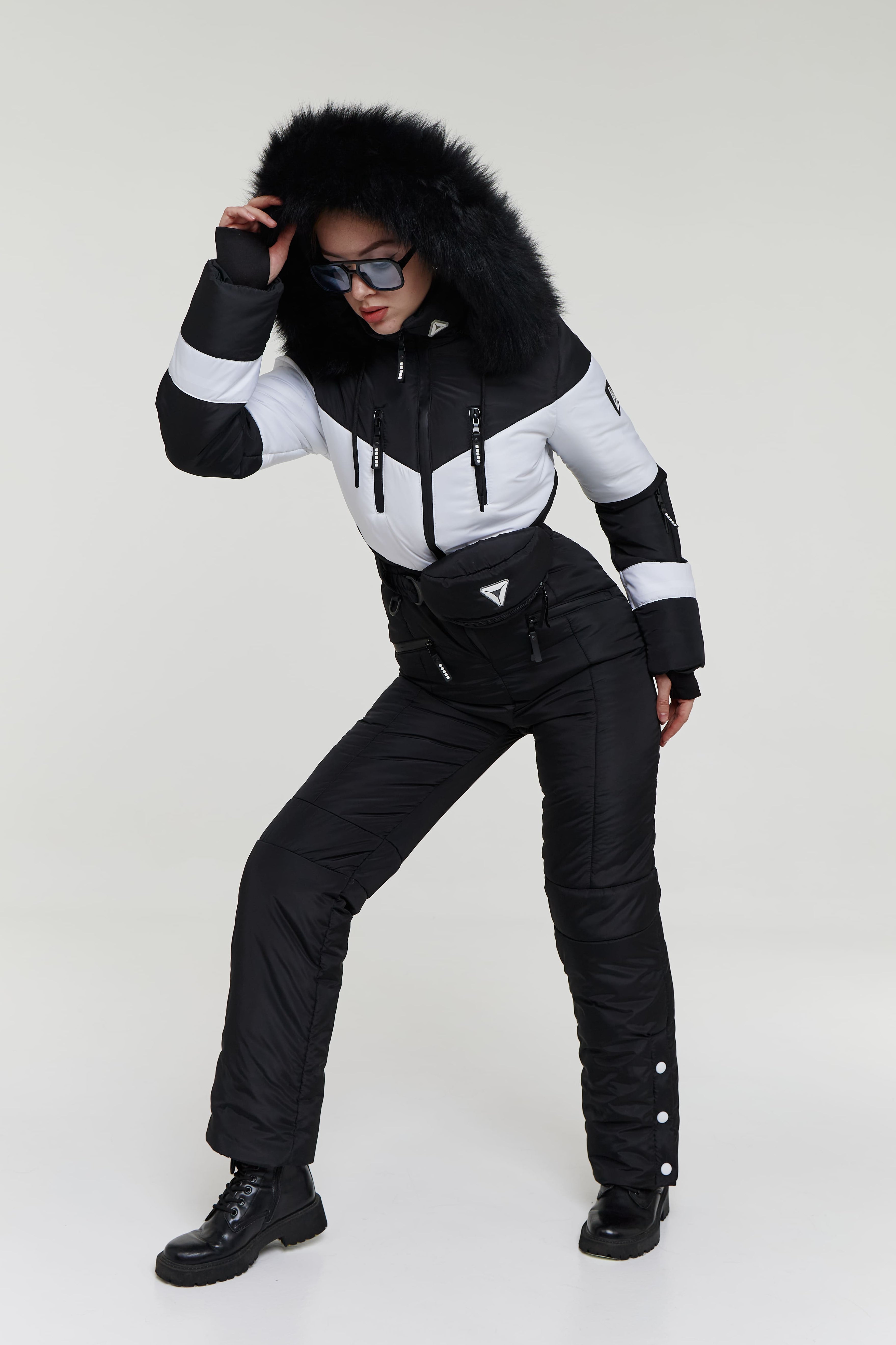 Зимовий комбінезон з сумкою А7 - Чорний